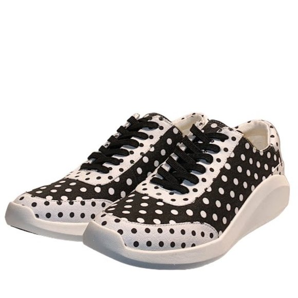 Kenneth Cole New York Black/White Mello Lace Up Memory Foam Joggers Size 8 New! - Picture 1 of 10
